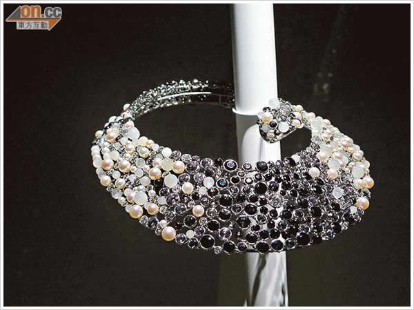 Contrastes de Chanel